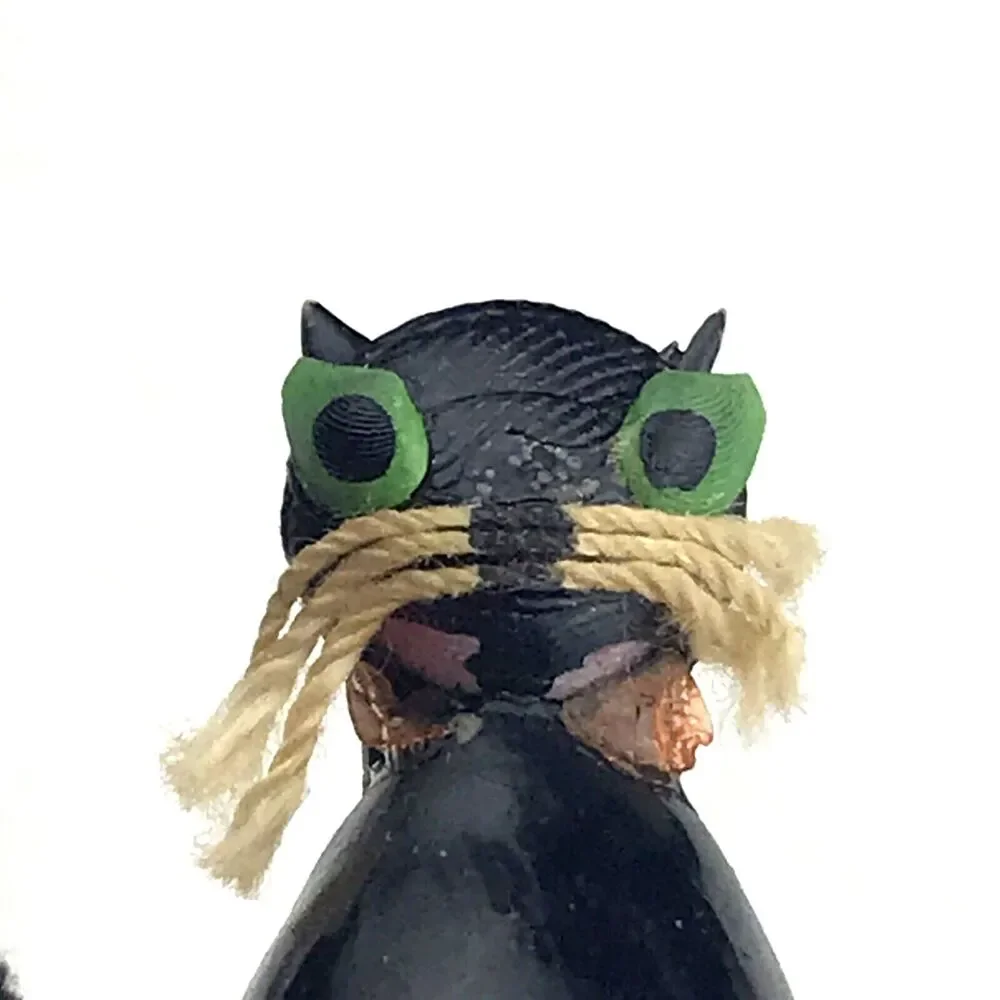 Vintage 1940s Black Cat Folk Art Brooch Pin Handmade Pipe Cleaner Tail
